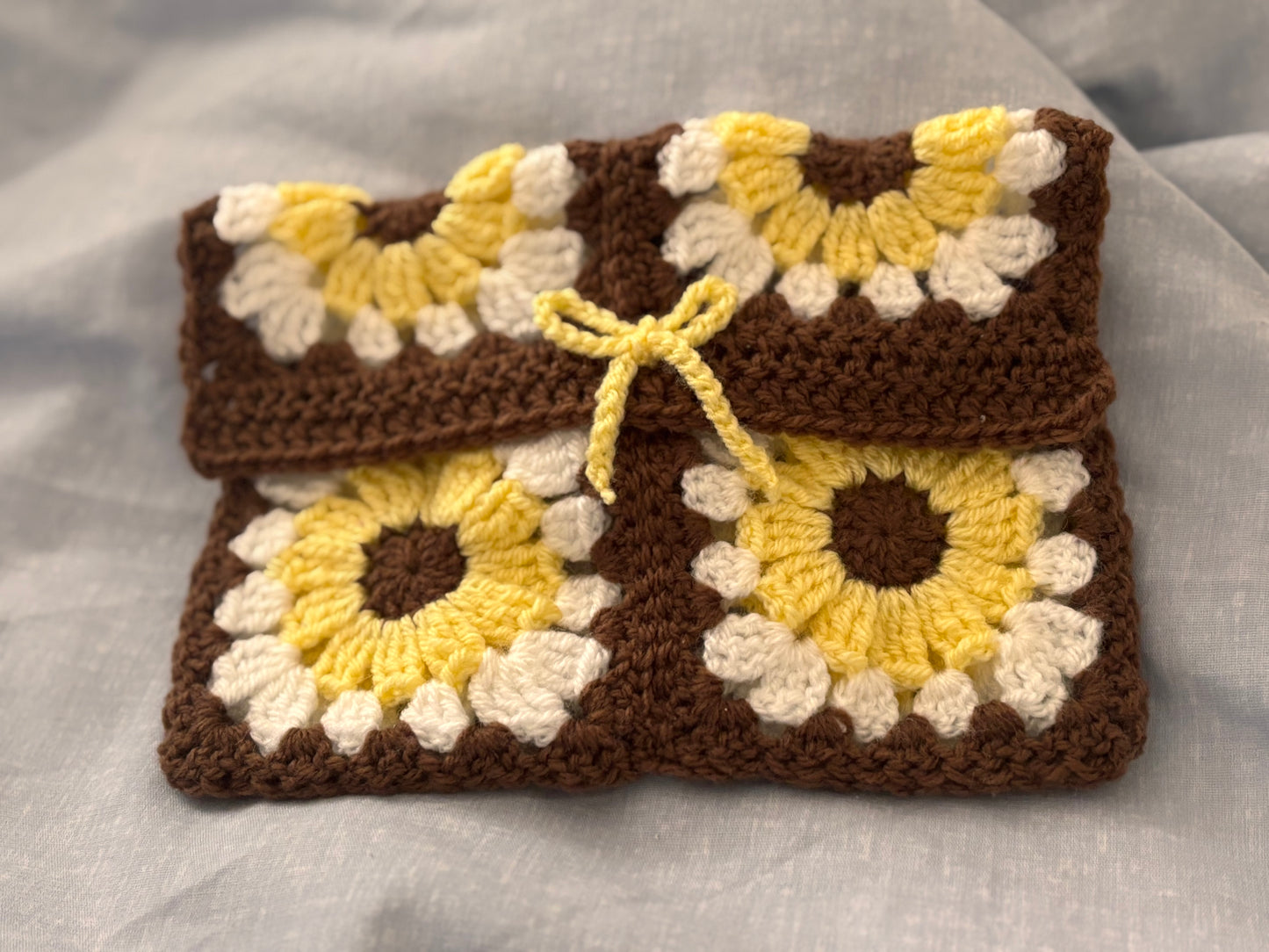 Crochet Sunflower Booksleeve ππ»